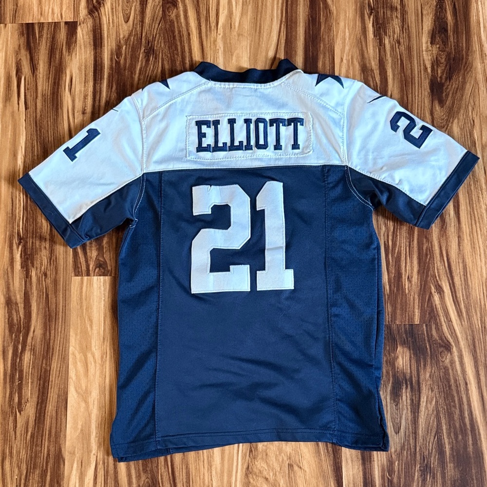 Youth Cowboys Jersey ⭐️💙🤍 - Picture 5 of 6